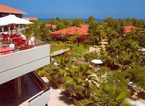 Fiesta Hotel Garden Beach Campofelice Di Roccella 4*,