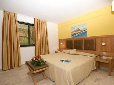 Fiesta Hotel Garden Beach Campofelice Di Roccella